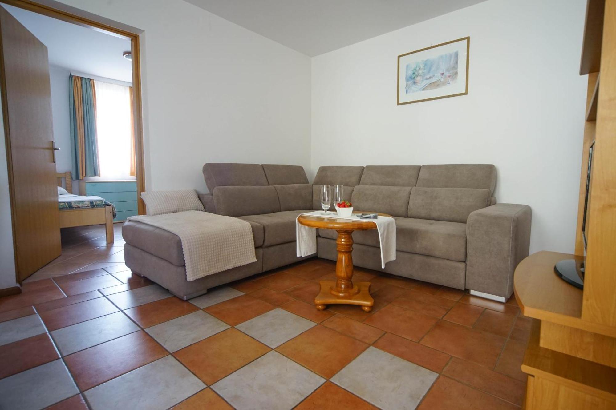 Apartments And Rooms Degra Umag Bilik gambar